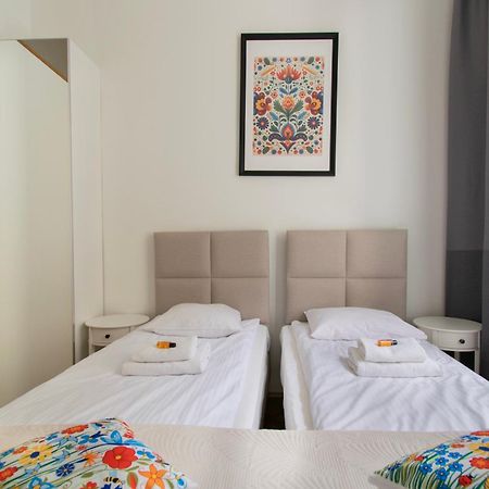 Ground Floor Family Apartment 克拉科夫 外观 照片