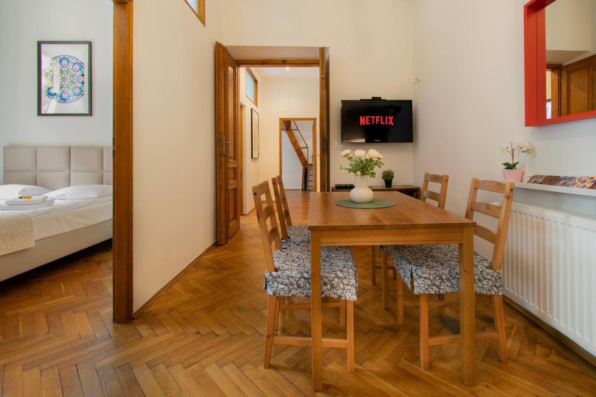 Ground Floor Family Apartment 克拉科夫 外观 照片